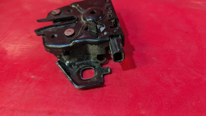 2022-2024 Mitsubishi Outlander Front Bonnet Hood Latch 5908A291 - 26k Miles