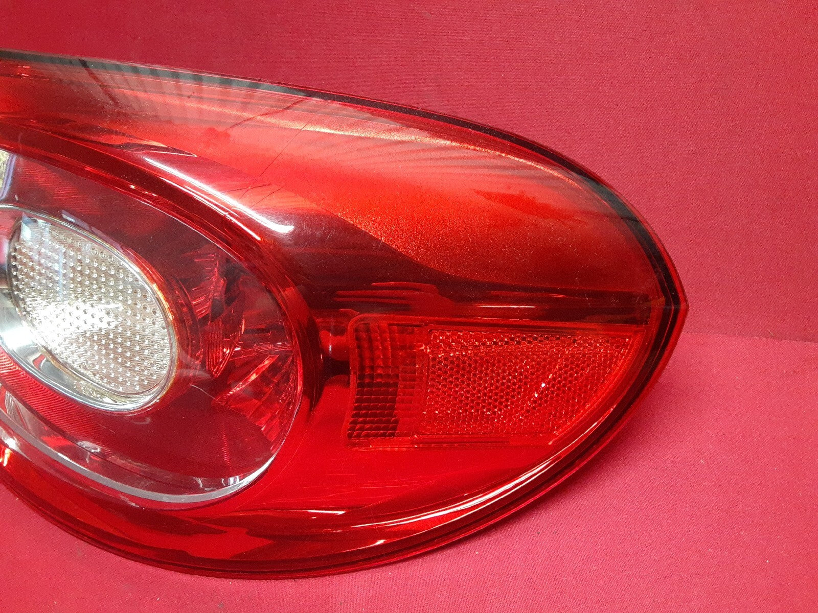 2009 - 2011 VW Volkswagen Tiguan RIGHT PASSENGER Quarter Mounted Tail Light Lamp