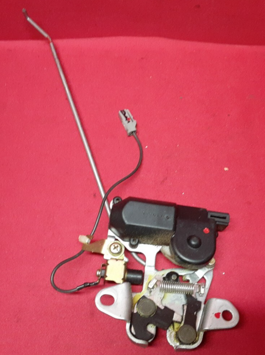 1992 1993 Lexus ES300 Trunk Deck Lid Latch Lock Actuator 	64600-33030