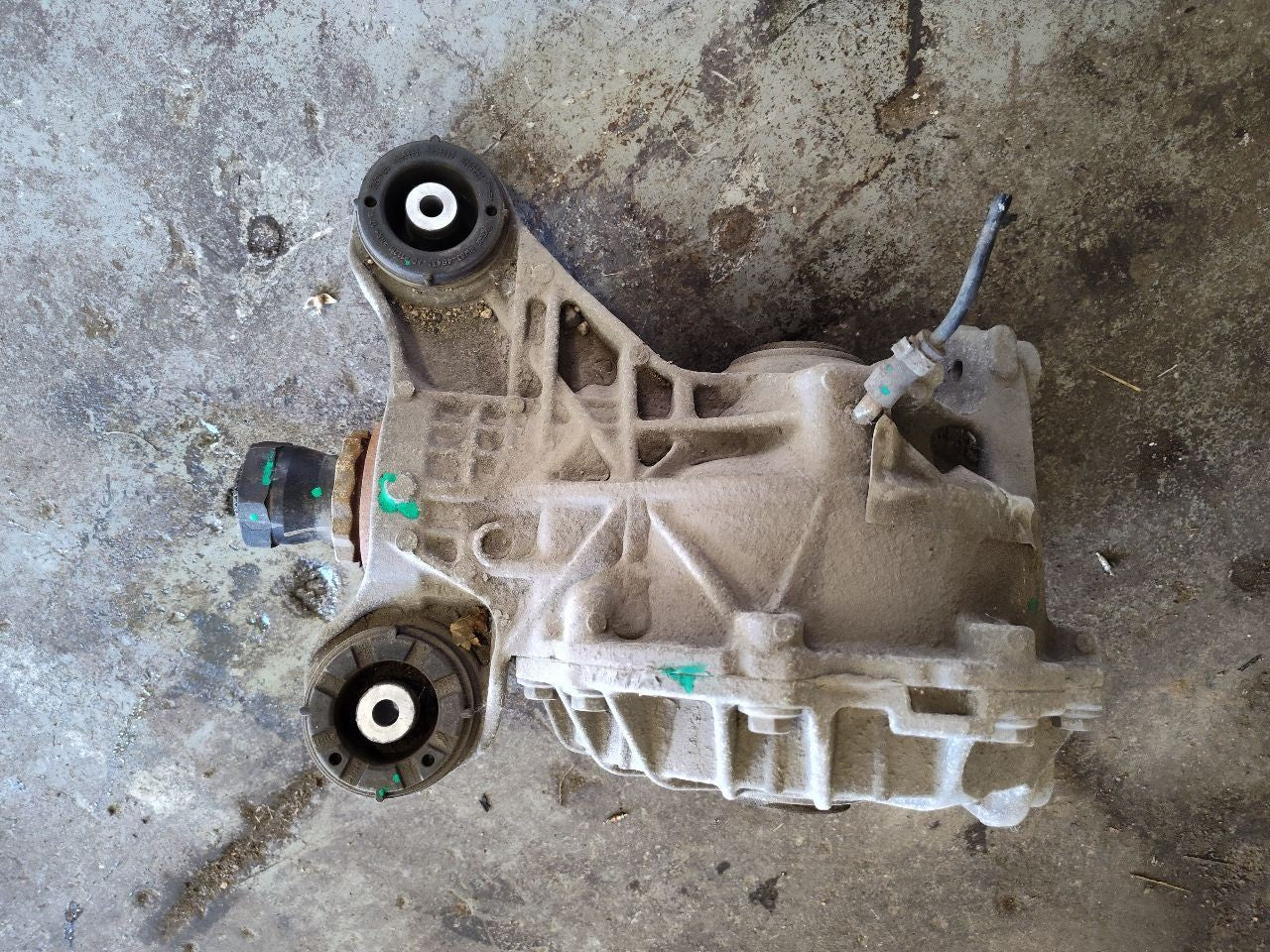 2013-2016 Range Rover SUPERCHARGED Rear Axle Carrier Differential - 159k