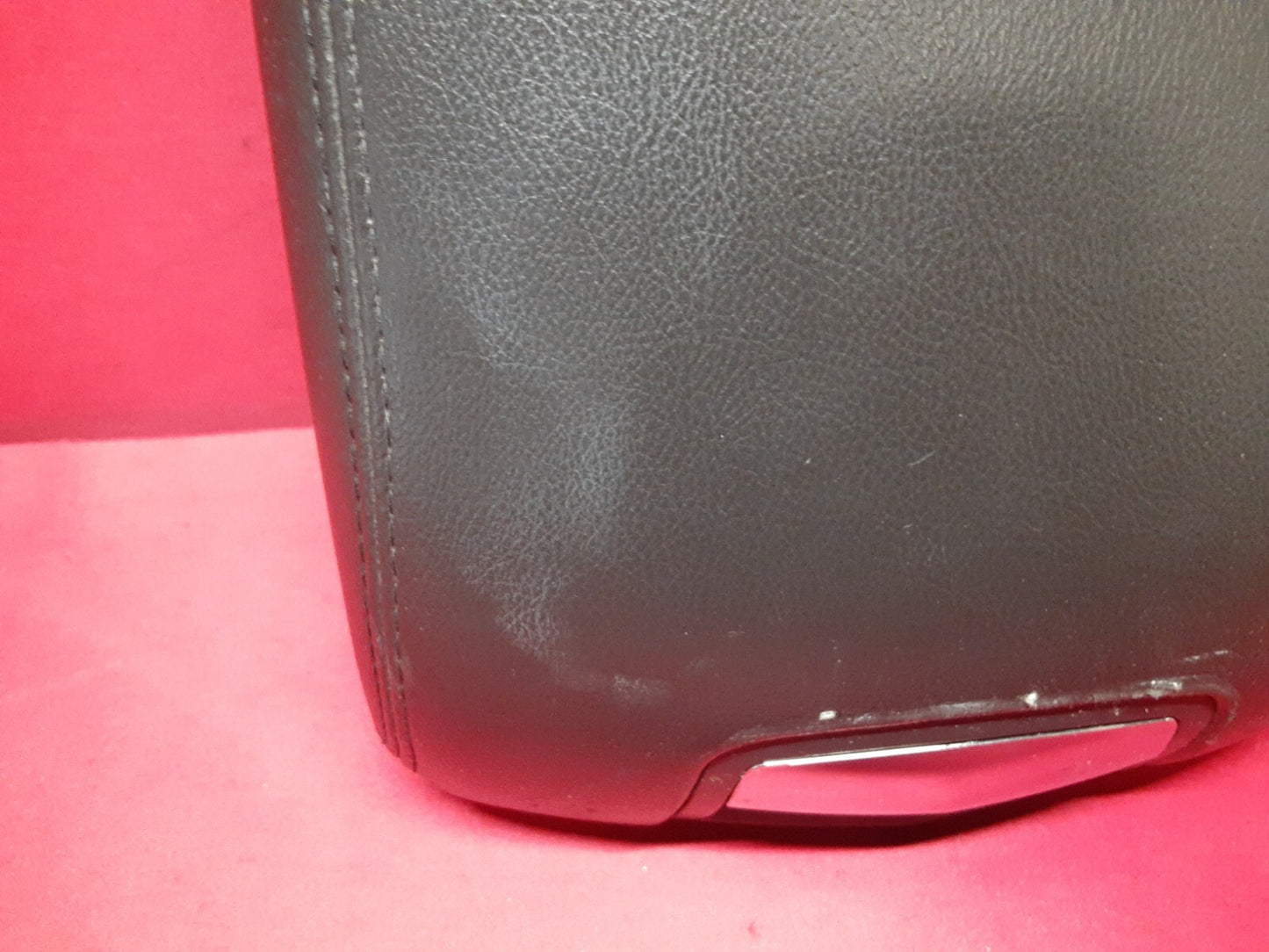 2010 - 2019 Lincoln MKT REAR Console Armrest Leather Charcoal AE9Z-7406024-BA
