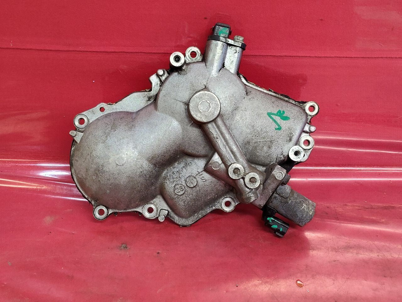 11-13 Infiniti Qx56 14-15 Qx80 Right Passenger Engine Timing Chain Valve Cover