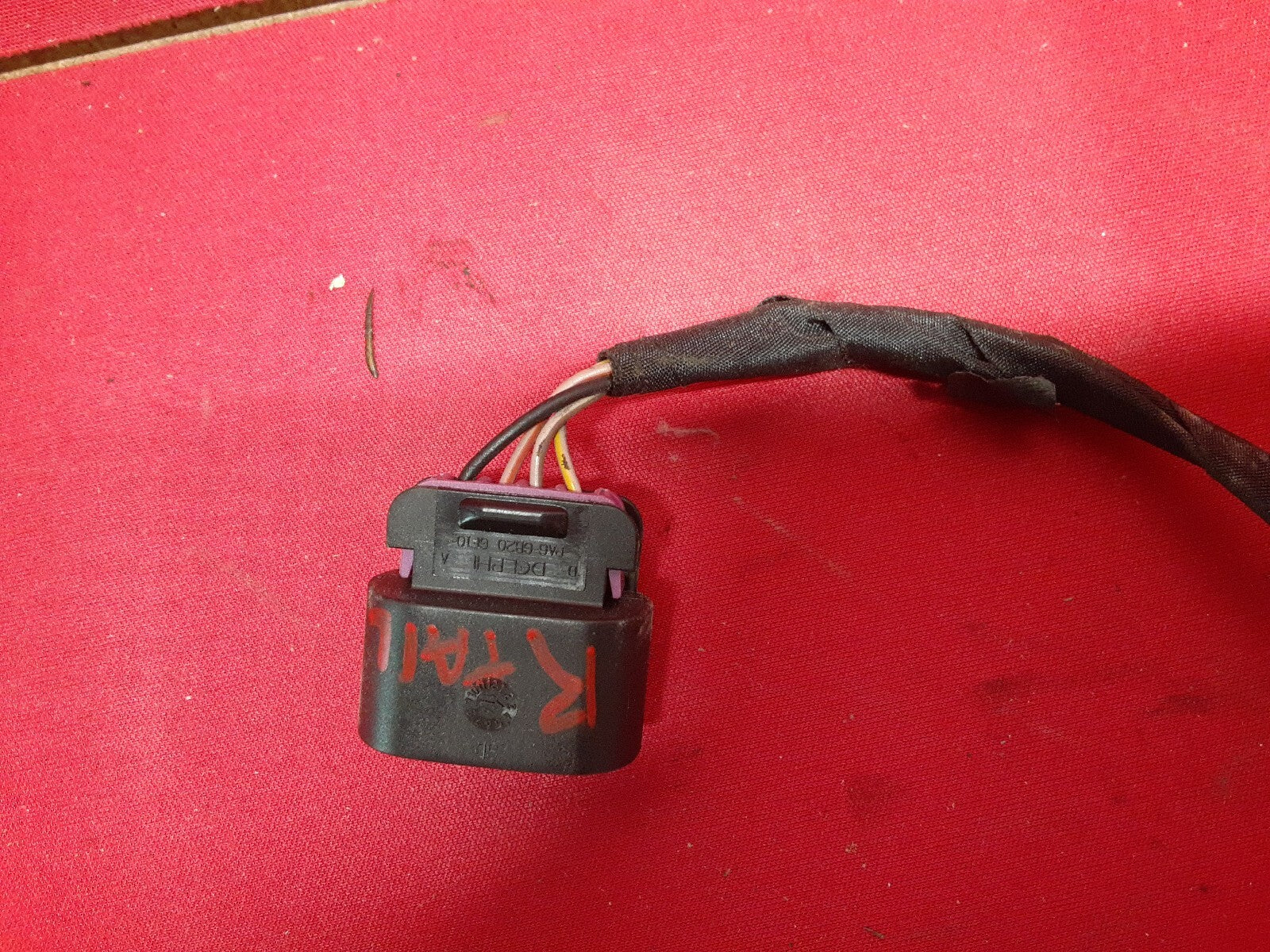 2013 - 2016 Dodge Dart RIGHT PASSENGER Tail Light Corner Lamp 68081394AG PIGTAIL