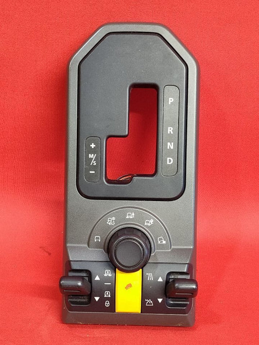 2005-2007 Land Rover HSE Gear Shifter Terrain Selection Switch Bezel Panel