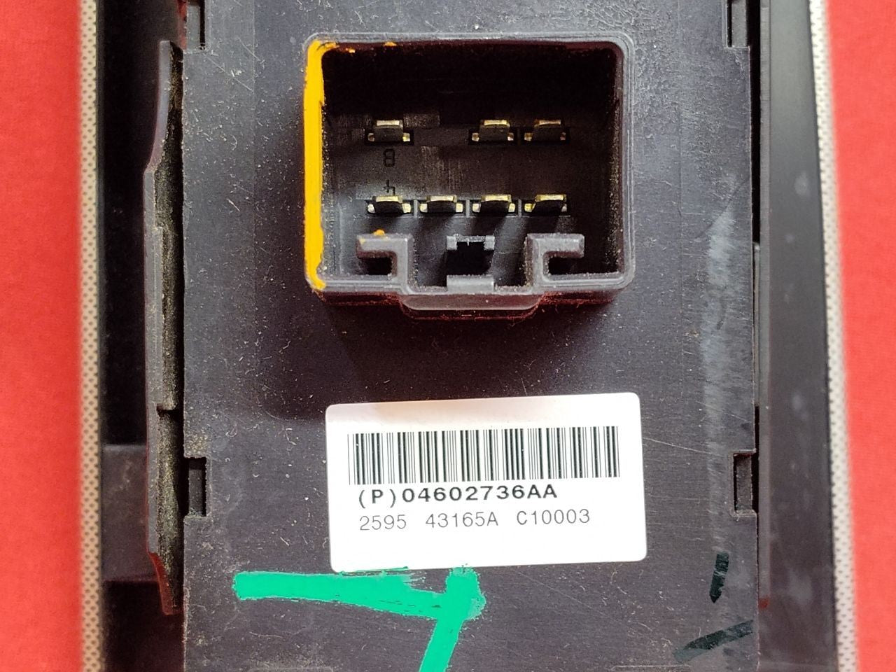 2005-2007 Jeep Grand Cherokee FRONT LEFT Driver Master Window Switch w/ Bezel