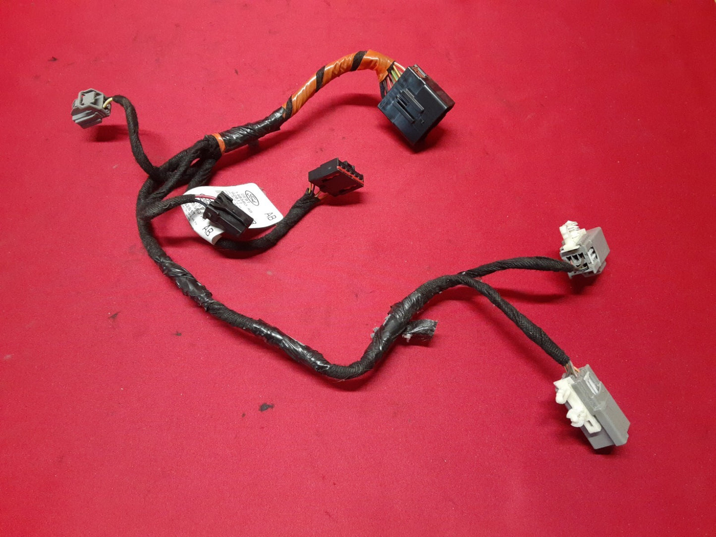 Ford / Lincoln Wiring Harness Loom Connector DE9T-14B560-AB