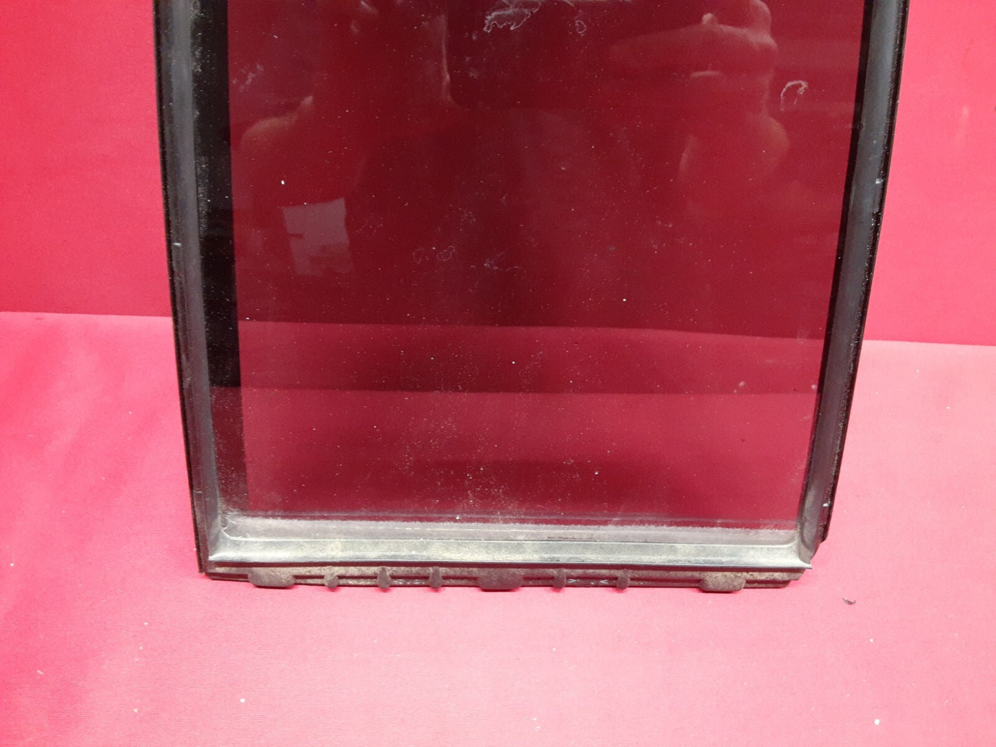 2001 - 2007 Toyota Highlander RIGHT REAR Vent Panel Glass M2L3 AS3 	68123-48070