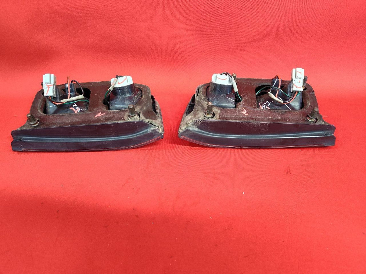 1996 1997 Honda Accord SEDAN Rear Trunk Deck Lid Inner Tail Light Lamp Set