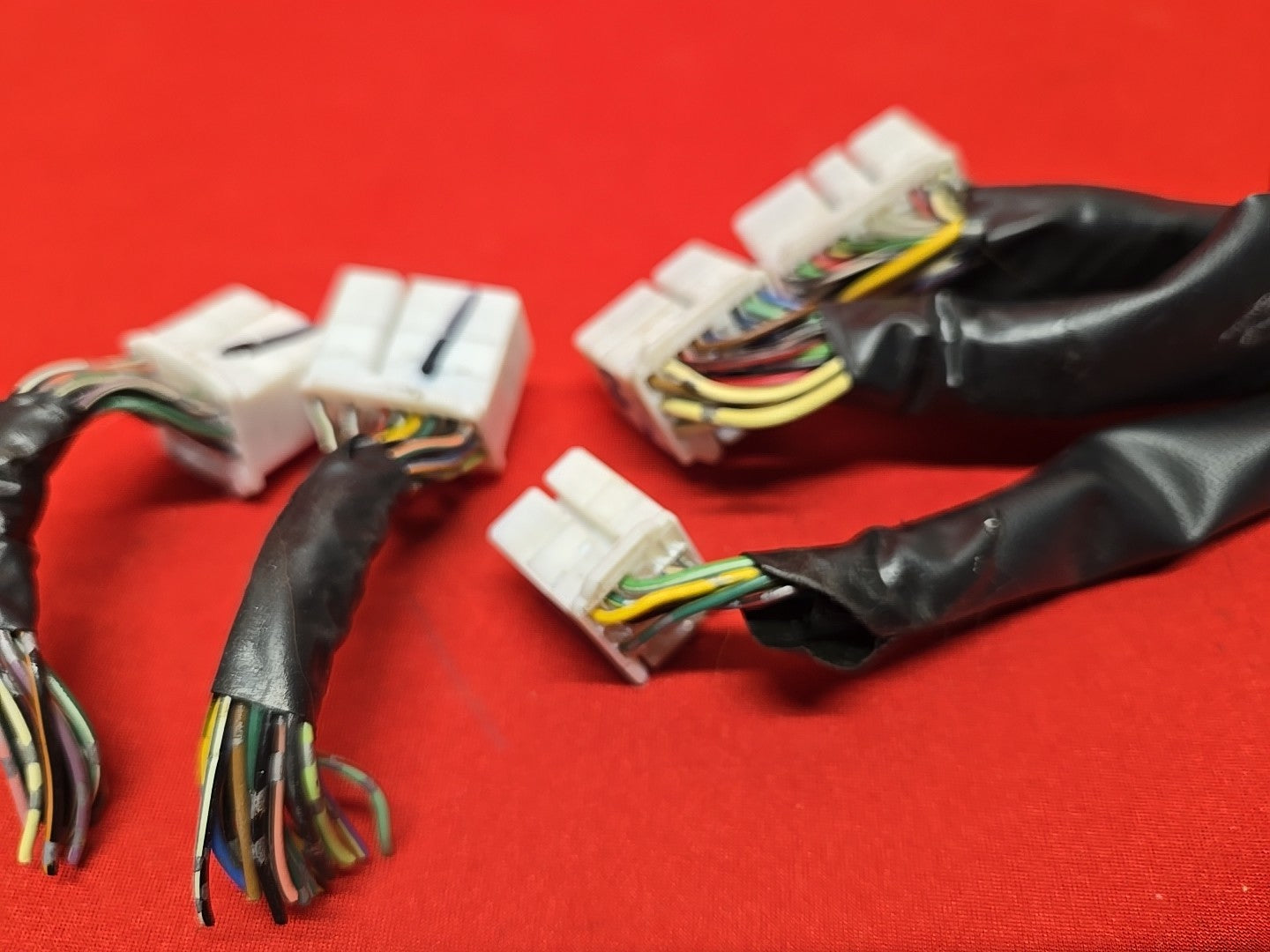 2000 2001 Toyota Avalon XL XLS 3.0L V6 A/T Engine Control Module ECM - PIGTAILS