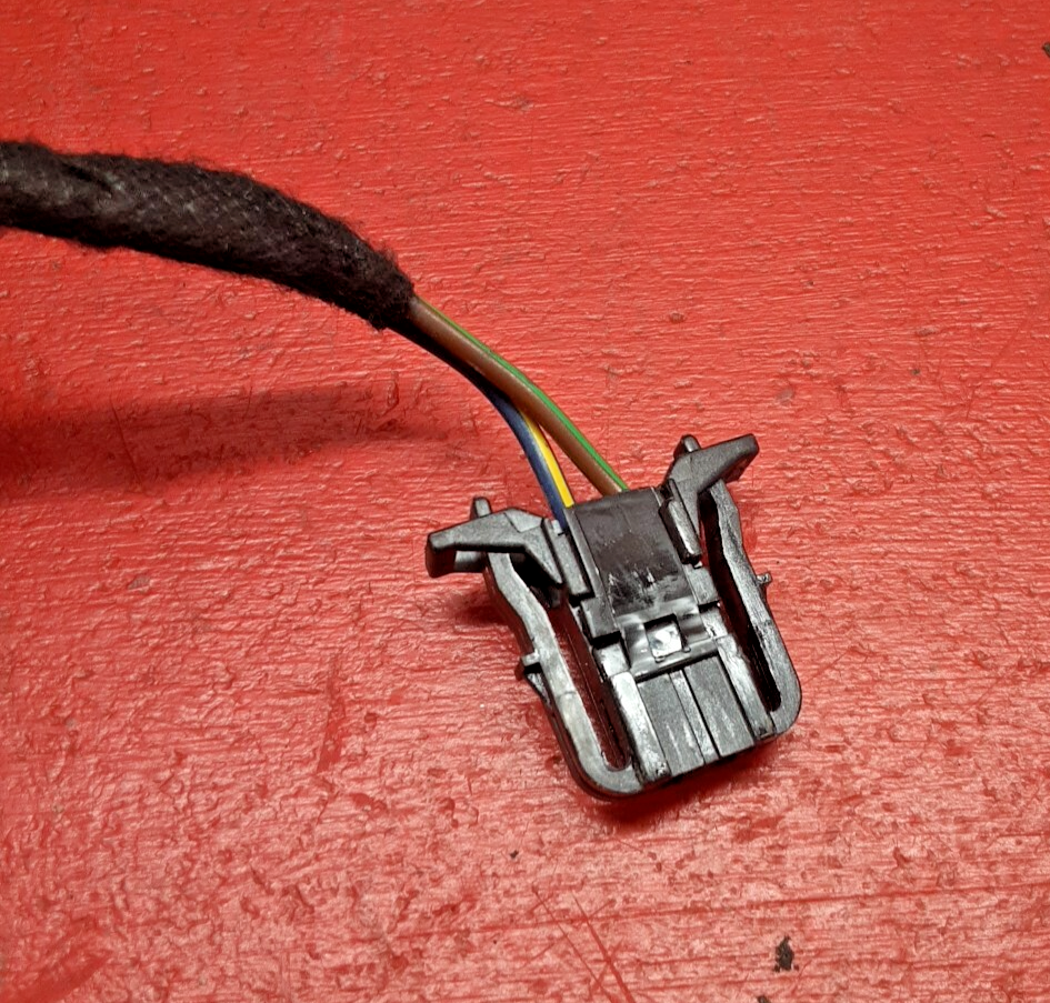 2002 - 2013 Audi Speaker w/ BOSE Sound    8E0-035-411-B - PIGTAIL ONLY  (QTY: 1)