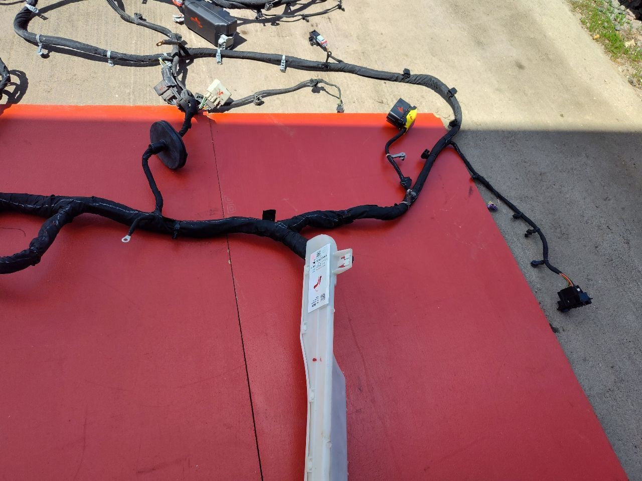 2018 Chevy Chevrolet Equinox 1.5L LT Main Chassis BODY Wiring Harness - Complete