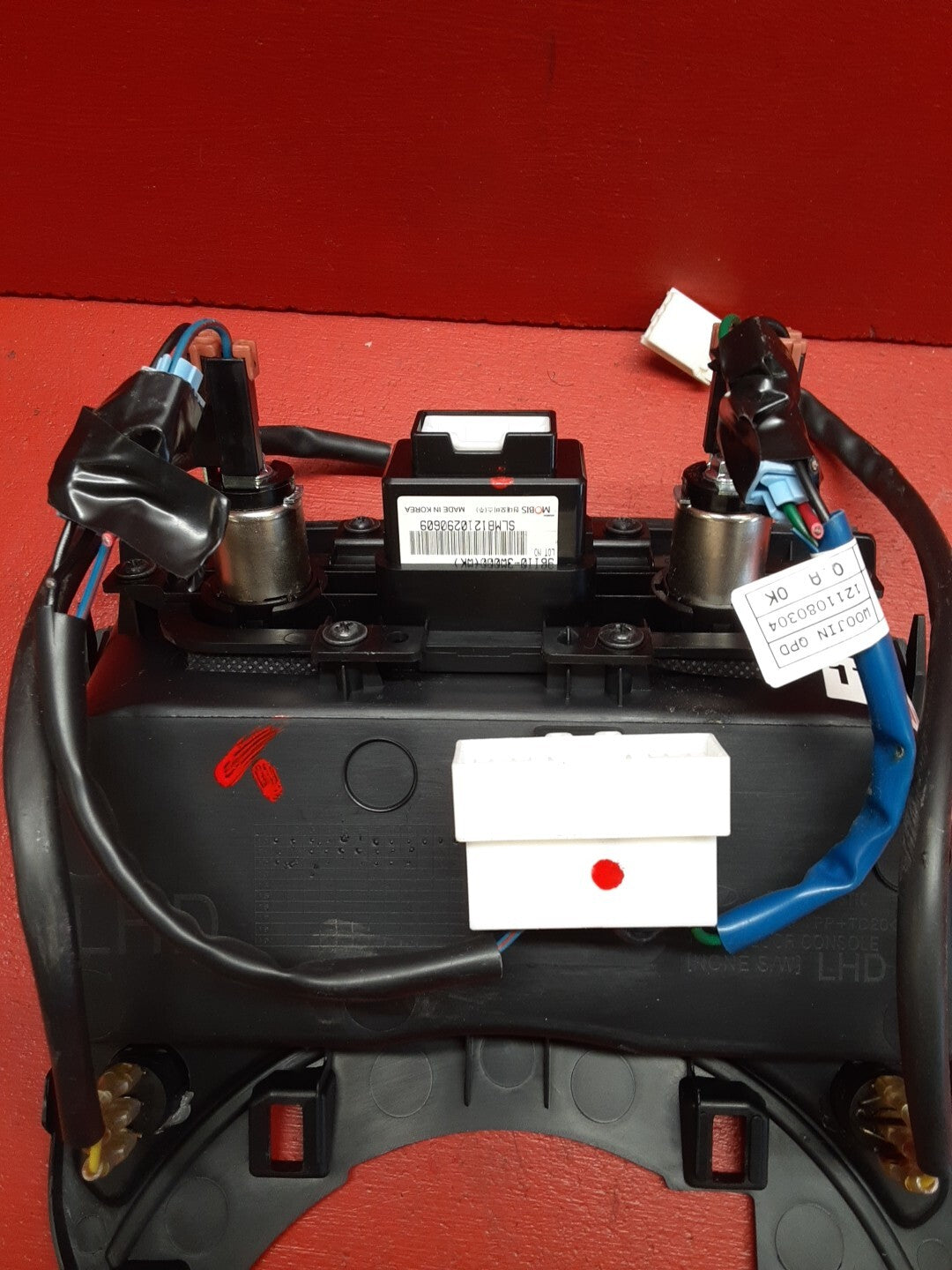 2011 2012 2013 Kia Sportage Dash Tray 12V W/ Heated Seat Switch 84631-3W020