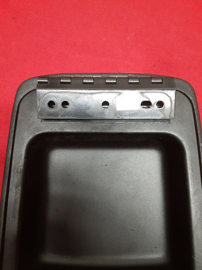 2002 - 2007 - Jeep Liberty Center Console Armret Arm Rest Lid Black