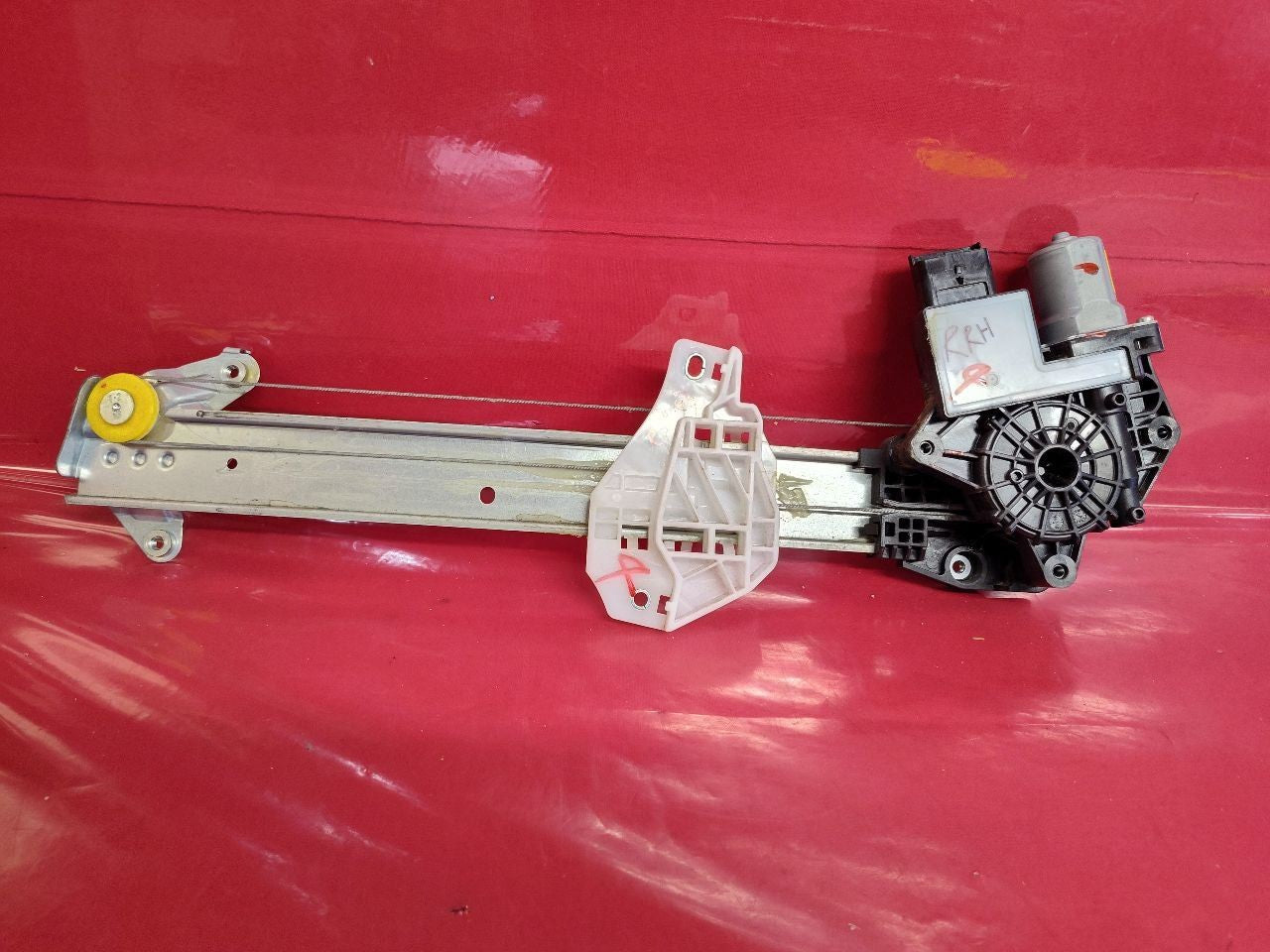 22-24 Mitsubishi Outlander REAR RIGHT PASSENGER Door Window Regulator w/ Motor