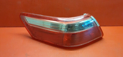 2007 2008 2009 Toyota Camry Rear Left Outer Tail Light Lamp 81560-06240