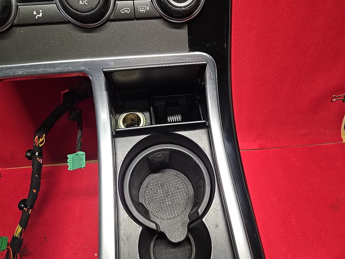 2010 2011 Range Rover SPORT Center Shift Cup Holder Climate Console Bezel