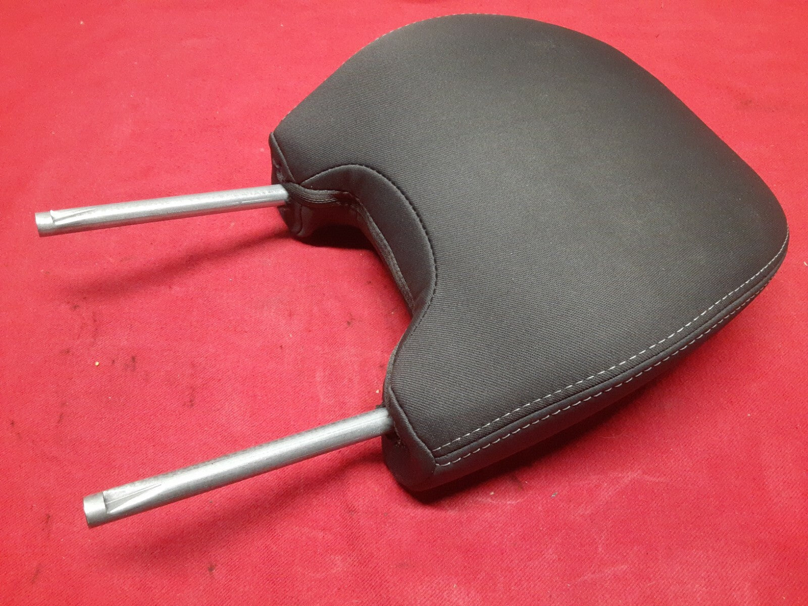 2006 2007 2008 Volvo S40 FRONT LEFT DRIVER Headrest Cloth Black Gray Stitch