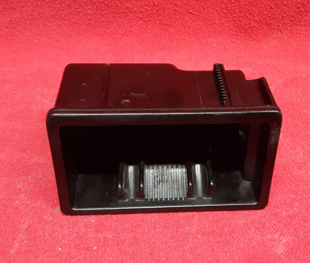 1994 - 2006 Mercedes Benz Pop Out Ash Tray Insert Assembly 202-810-00-28
