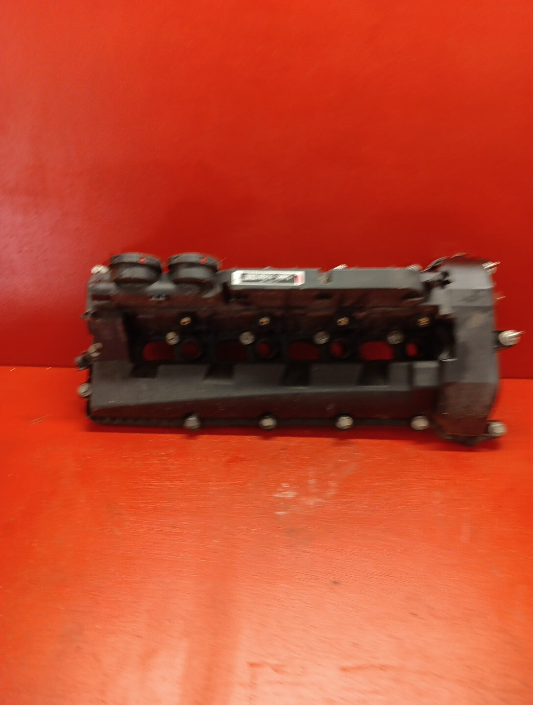 2010-2024 Land Rover 5.0L Front Right Engine Cam Cover W/ Sensors LR011216