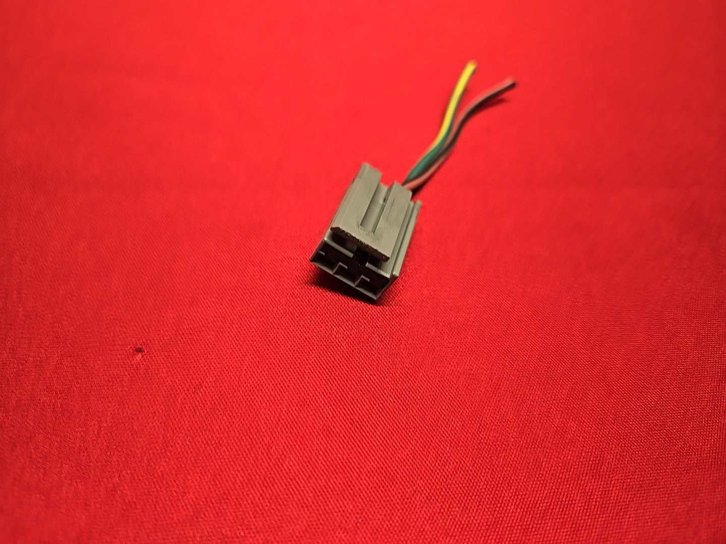 2001-2004 Mazda Tribute / Escape Mariner Fuel Inertia Cutoff Switch PIGTAIL WIRE