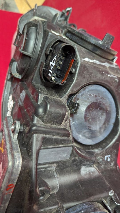 2012-2018 Ford Focus EV Electric RIGHT PASSENGER Headlight Lamp HID Xenon