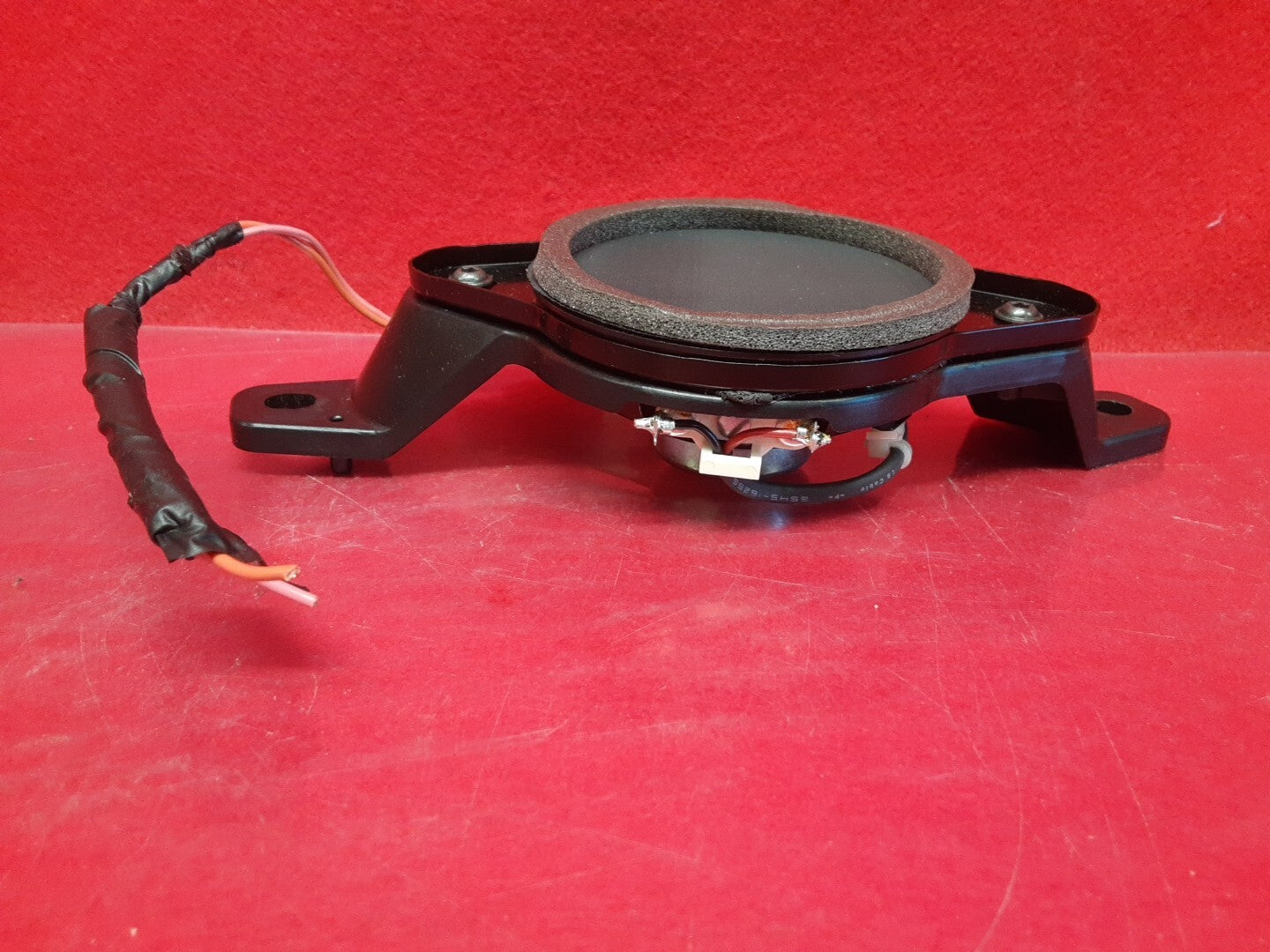 2011 - 2015 Kia Sorento JBL Infinity RIGHT REAR Quarter Speaker 96390-2P500