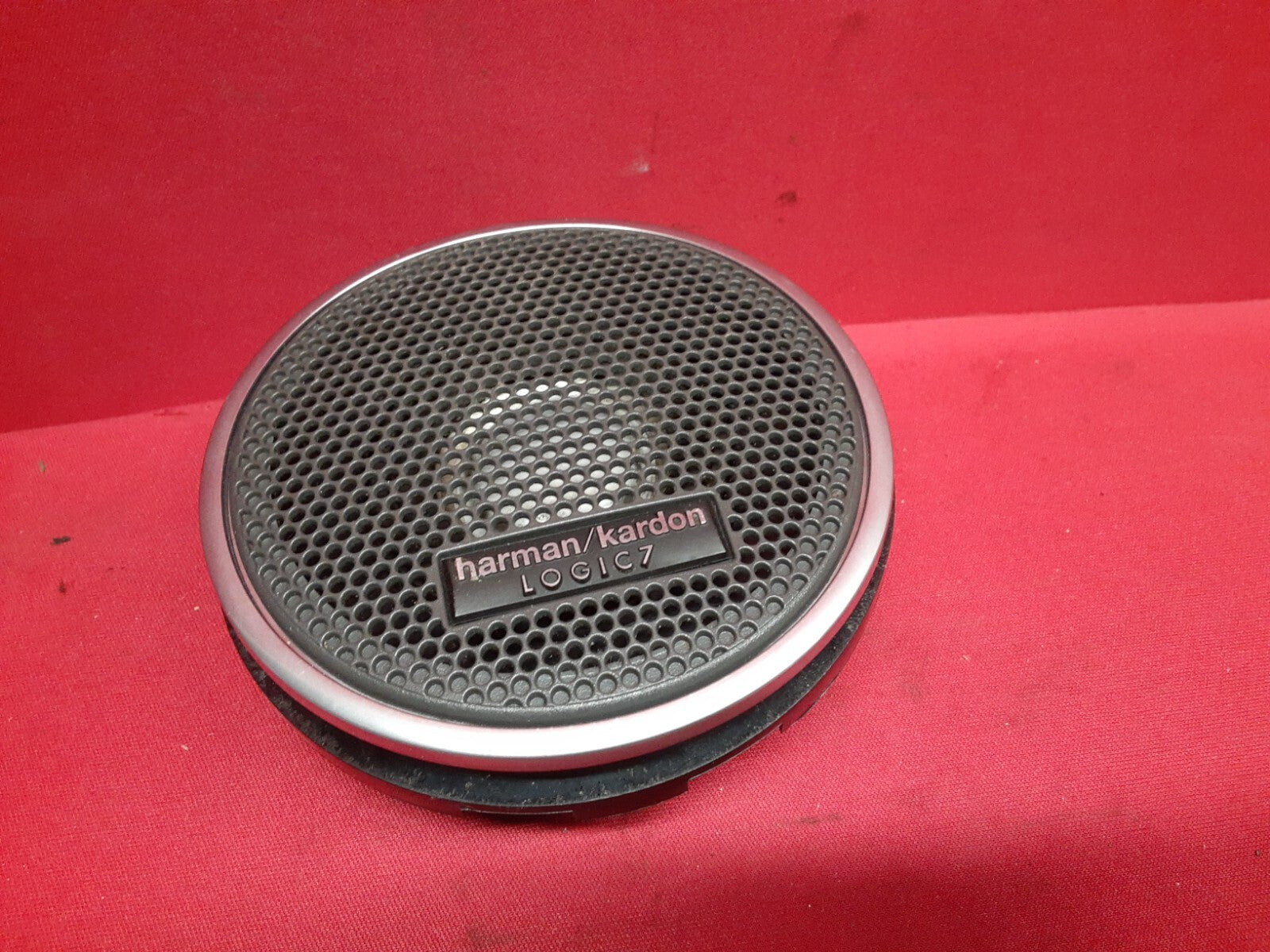 2005 Range Rover HSE REAR Left or Right Speaker Harmon Kardon XQM500180