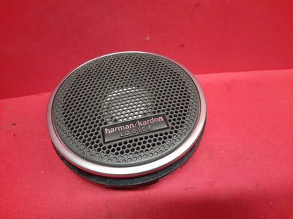 2005 Range Rover HSE REAR Left or Right Speaker Harmon Kardon XQM500180