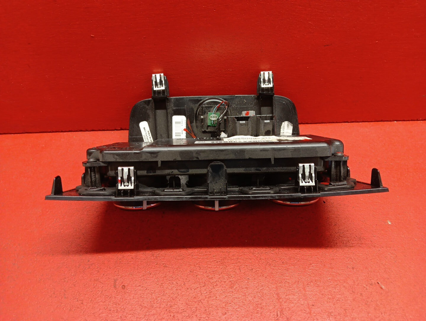 2011 - 2014 Chrysler 200 Heater A/C Climate Control Unit with Bezel