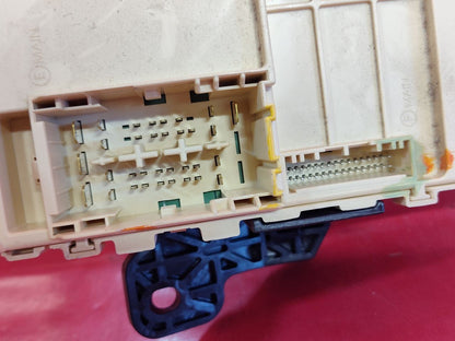 2015-2017 Hyundai Sonata L4 Interior Cabin Dash Fuse Box Junction Block