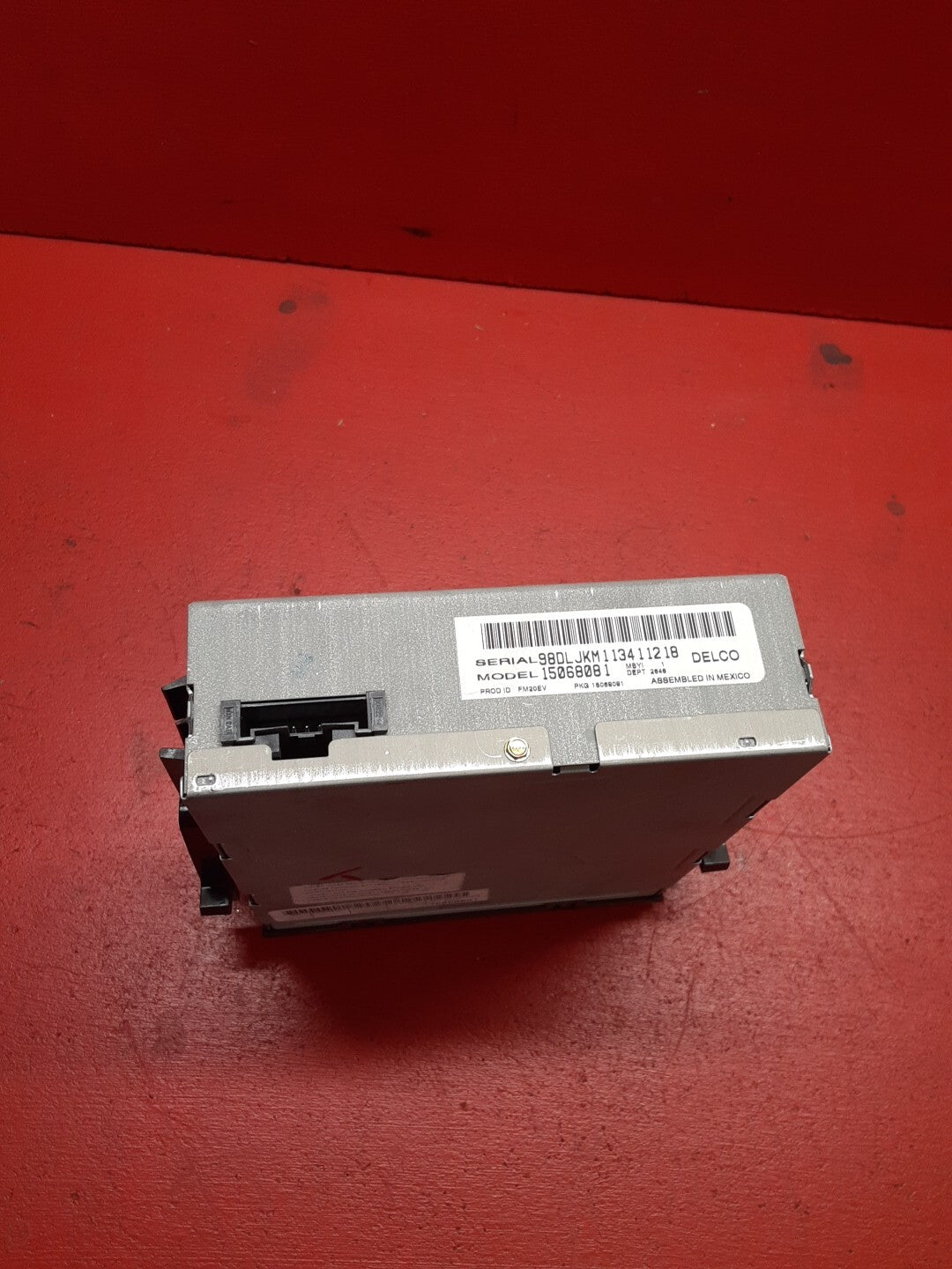2002 Chevrolet Suburban Player Assembly Cassette Tape 15068081