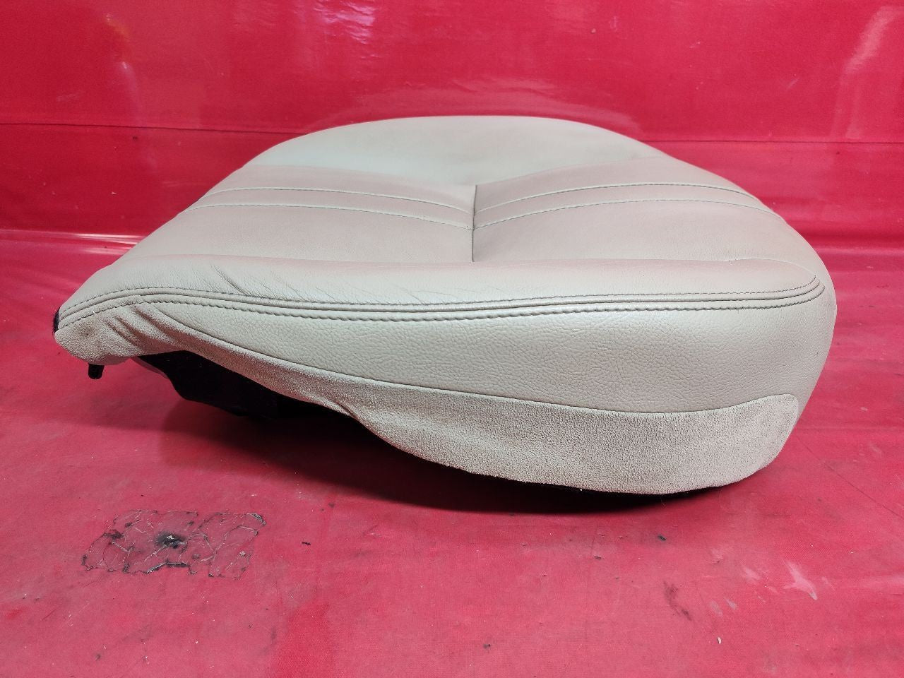 2010-2016 Land Rover LR4 Front Right Passenger Heated Seat Cushion Light Beige