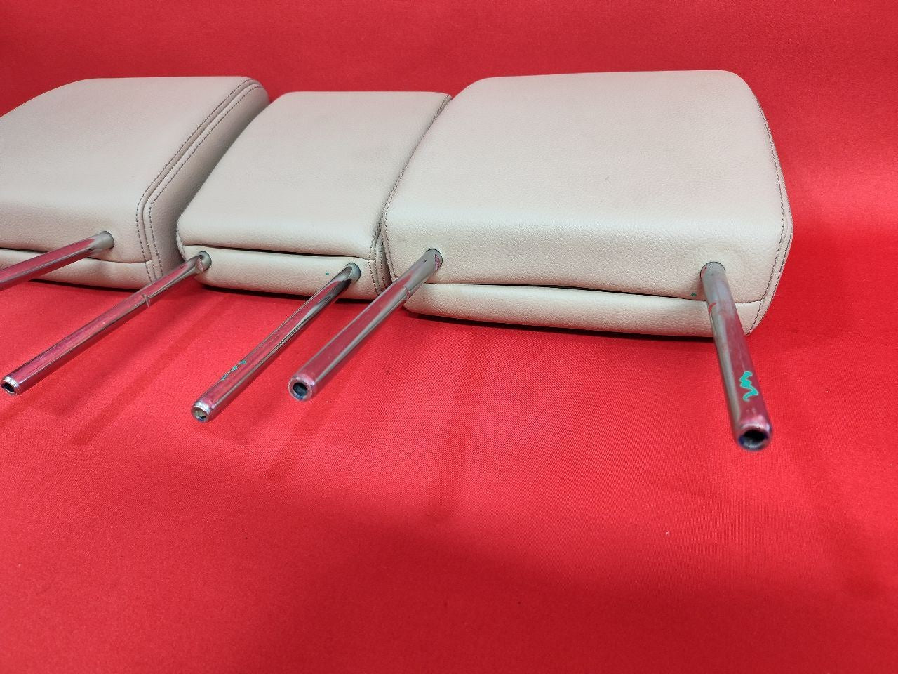2010-2016 Land Rover LR4 V8 Rear Seat Headrest Set Almond TAURUS Leather