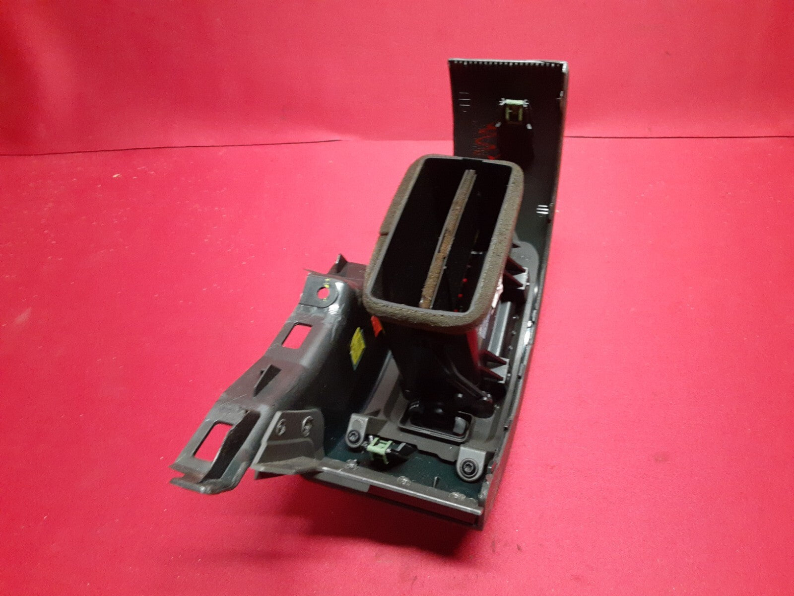 2005 - 2009 Nissan Pathfinder RIGHT PASSENGER Dash Air Vent Bezel 68760-EA100