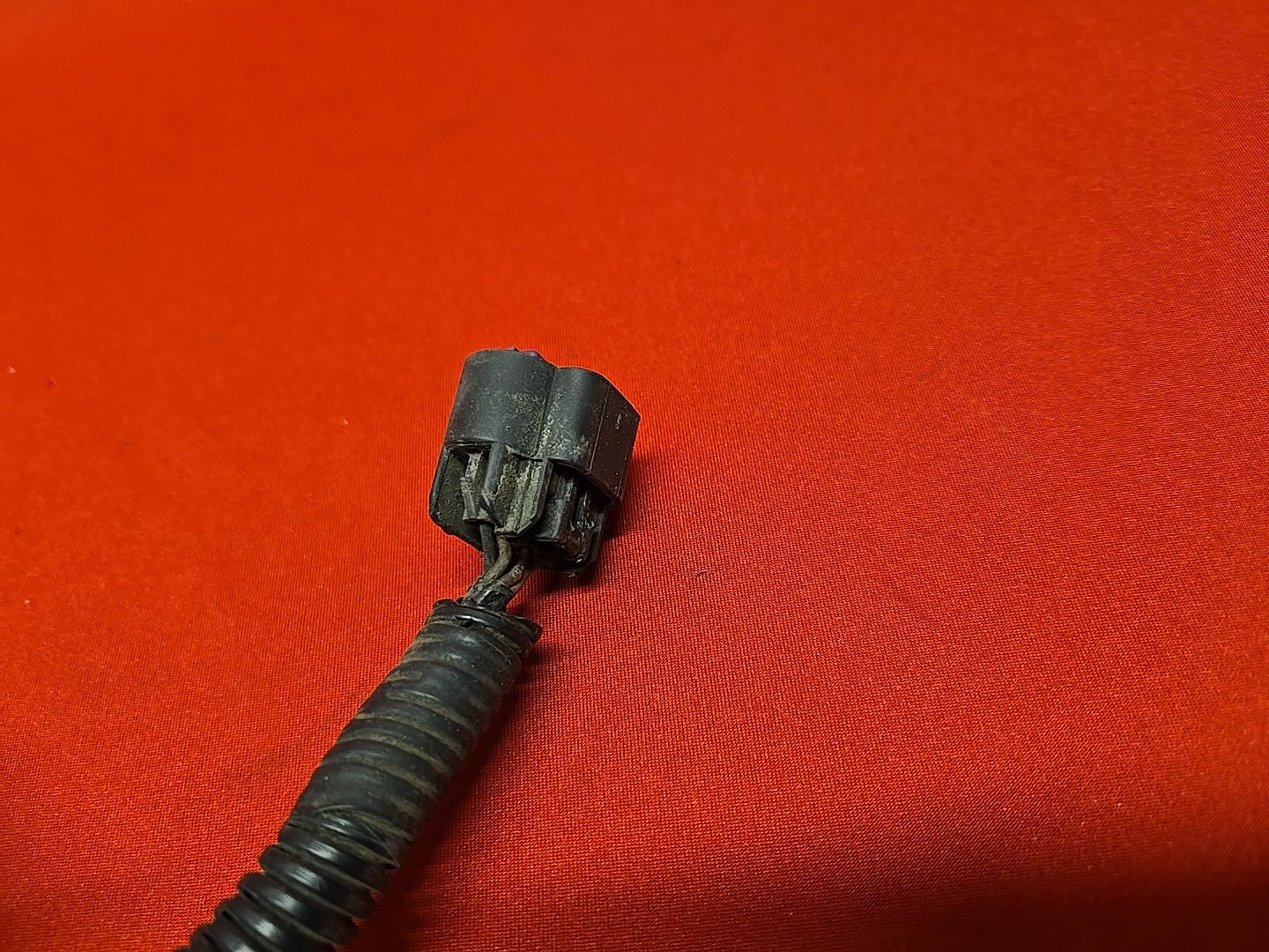 1999-2007 Silverado Sierra Yukon Tahoe Suburban Air Cleaner Box - PIGTAIL WIRE