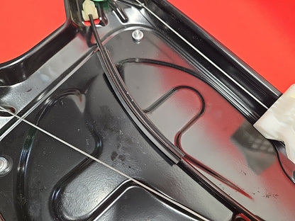 Genuine OEM 2005 - 2007 Land Rover LR3 Left Window Regulator w/ Motor CUR000140