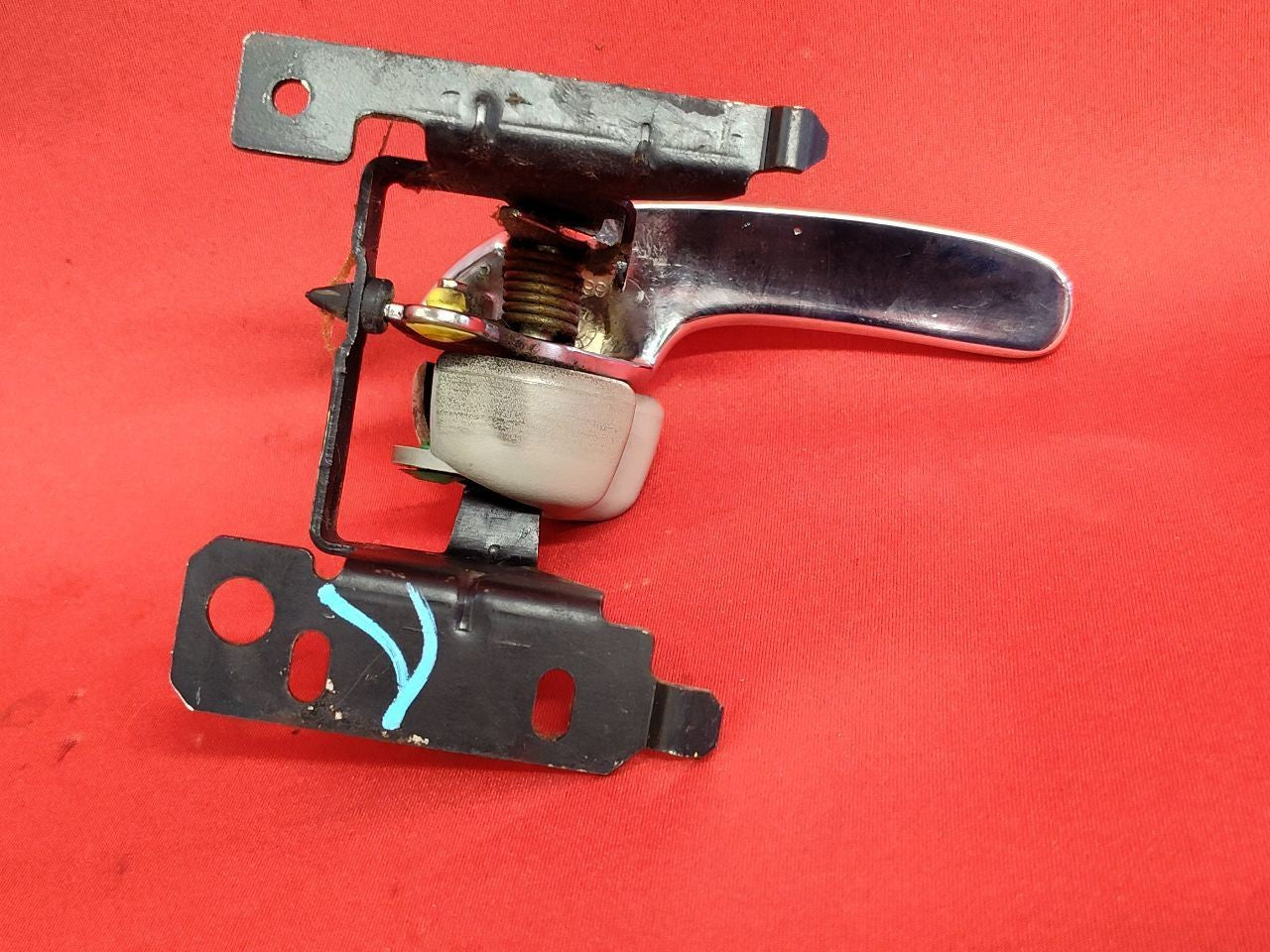 1995-1999 Oldsmobile Aurora LEFT DRIVER Front -or- Rear Interior Door Handle