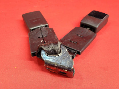 2018-2020 Chevy Equinox GMC Terrain Rear 2nd Row RIGHT / CENTER Seat Belt Buckle