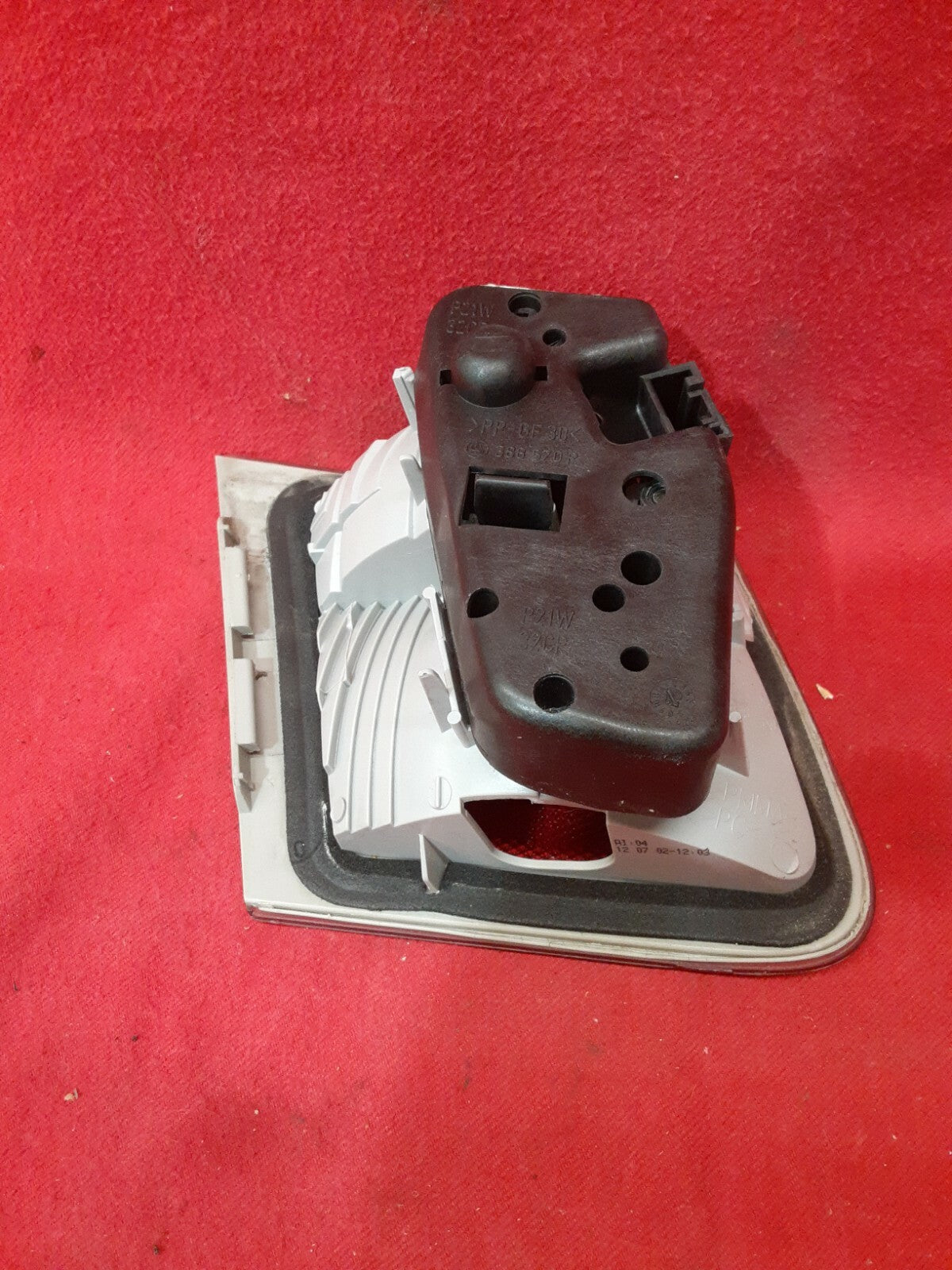 2001 - 2006 BMW E46 / 3 Series - Rear Right Inner Trunk Tail Light - 8 374 810