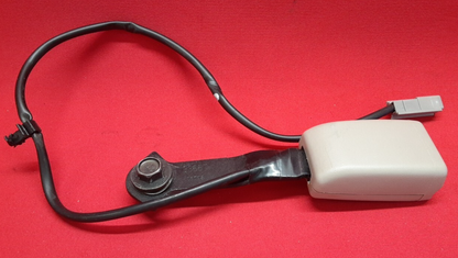 2007 2008 2009 Mazda CX-7 FRONT RIGHT PASSENGER Seat Belt Buckle EGY1-57-620A-34