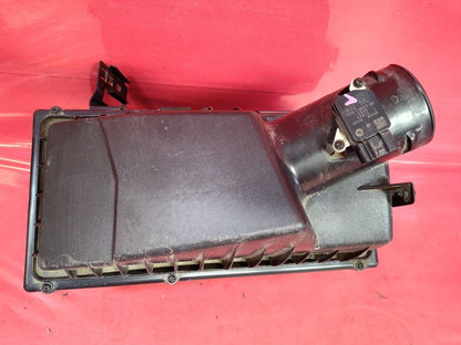2010-2013 Land Rover LR4 Range Rover LEFT DRIVER Air Cleaner Filter Box Housing