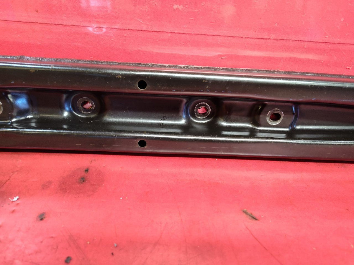 2005-2010 Jeep Grand Cherokee 06-10 Commander Transmission Crossmember w/ Bolts