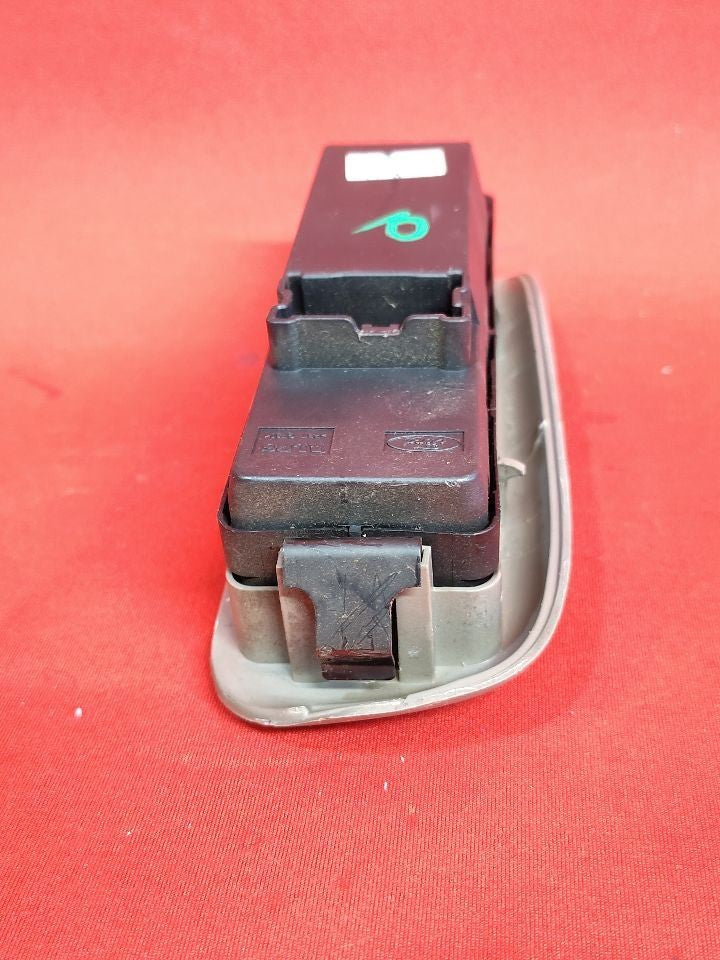 2001 2002 Mazda Tribute Ford Escape Left Driver Master Window Switch w/ Bezel