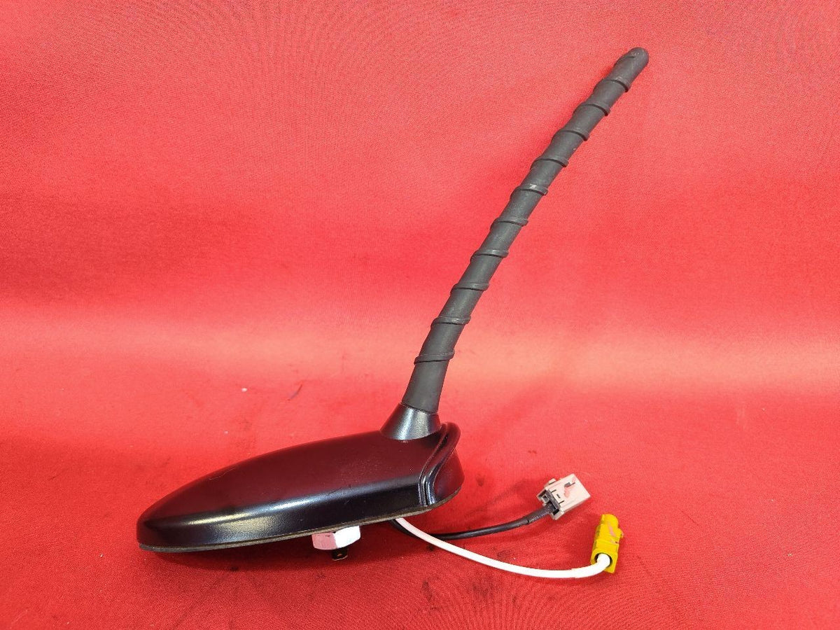 2010-2013 Kia Soul Roof Antenna w/ Mast Bluetooth + Satellite 96250-2K000