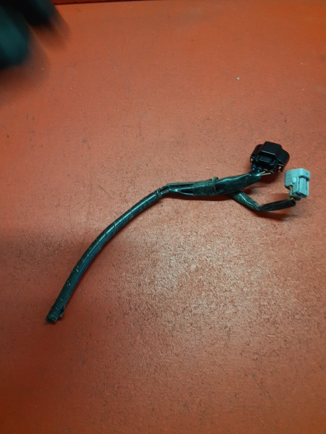 1999- 2003 Lexus RX300 Rear Right Door Lock Latch Assembly Pigtail 69050-48010