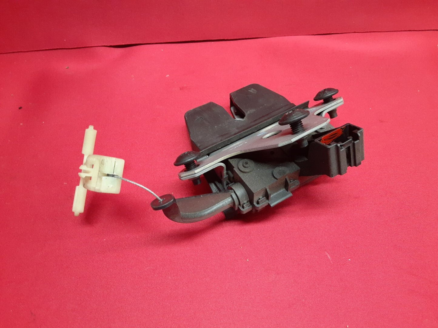 2012 - 2018 Ford Focus SEDAN Trunk Deck Lid Latch Lock Actuator BM5Z-5443150-B