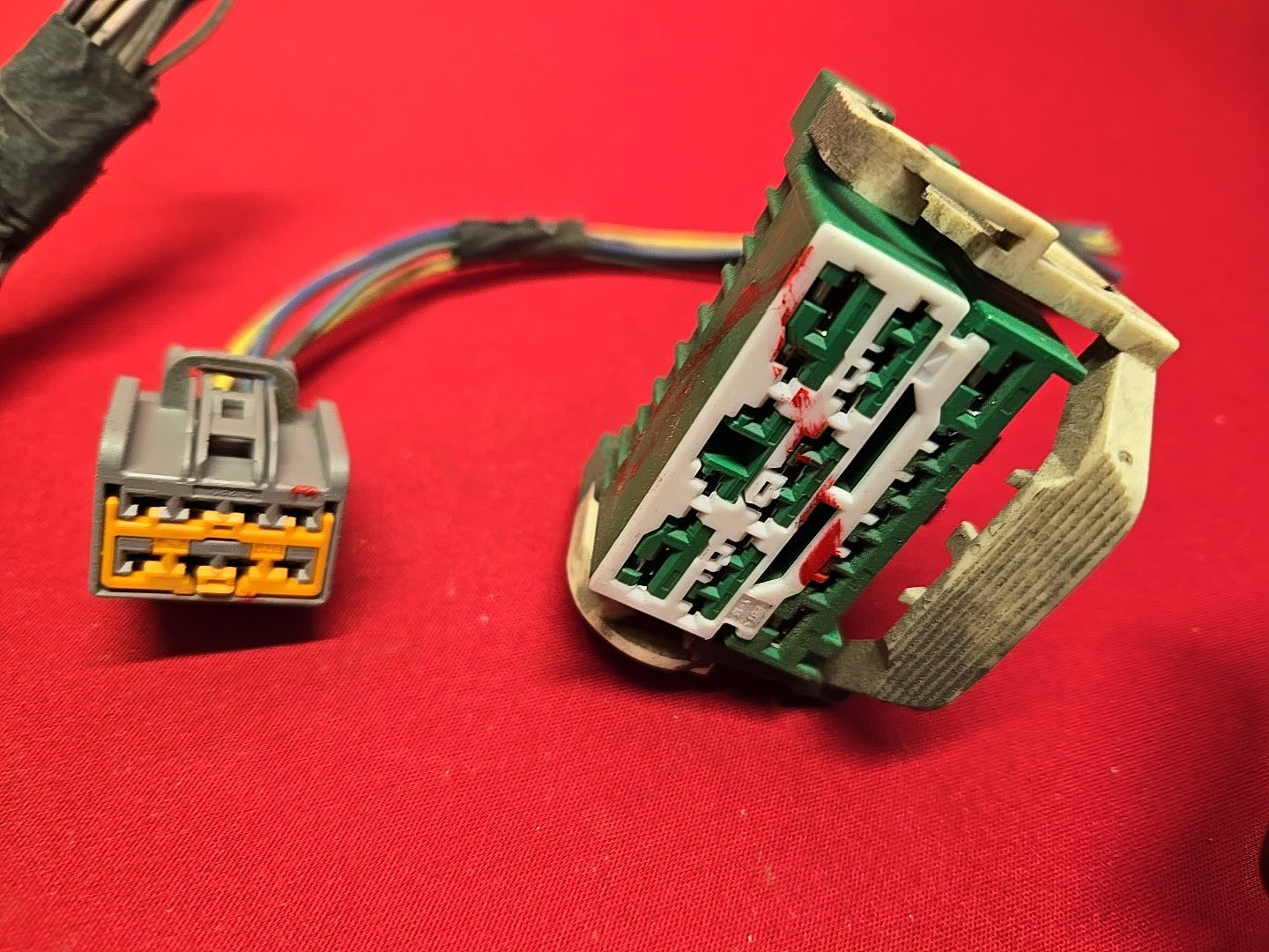 2010-2012 Dodge Caliber L4 Totally Integrated Power Module TIPM - PIGTAILS ONLY