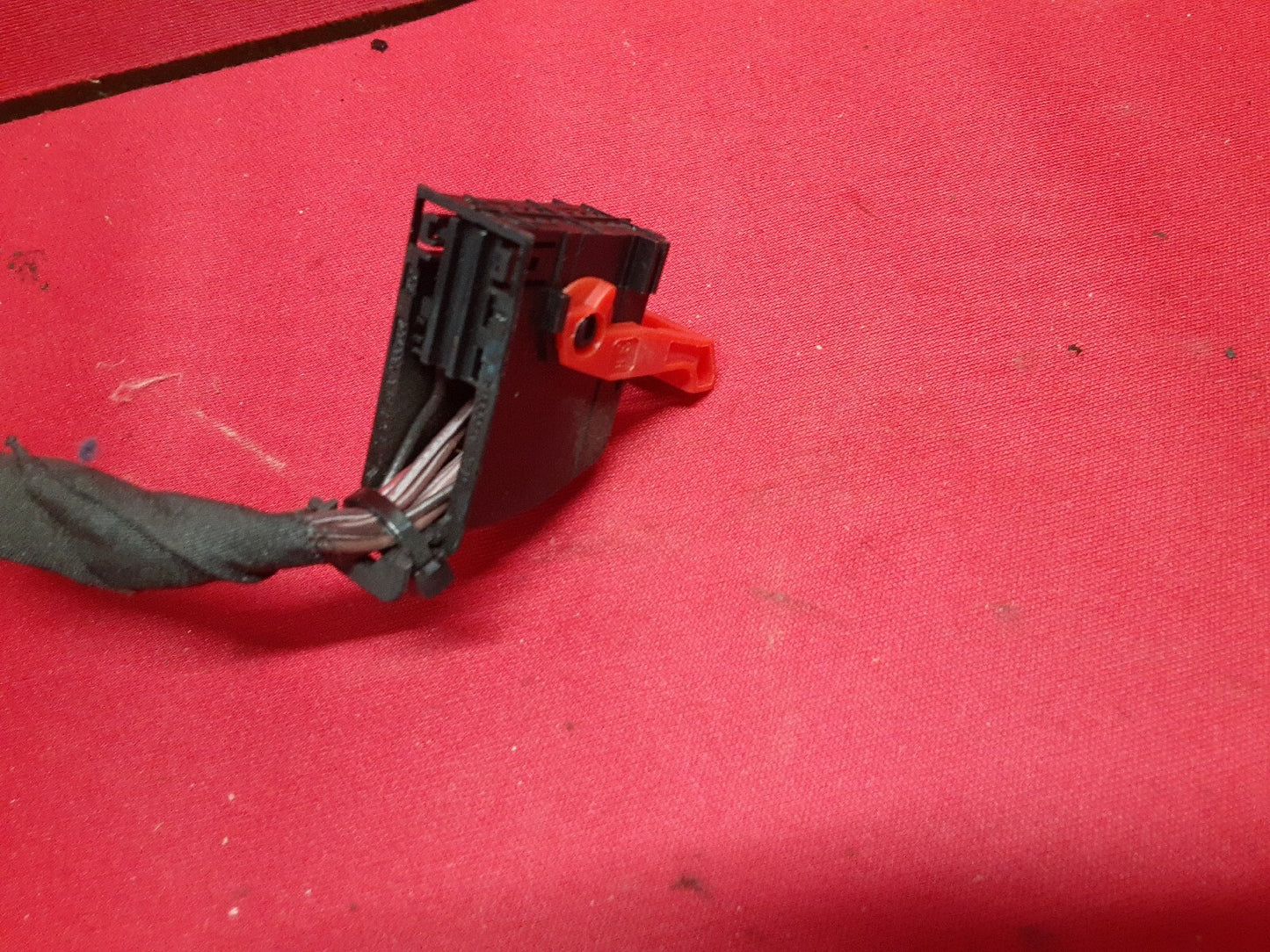 2014 Dodge Dart L4 Speedometer Instrument Cluster MPH 68242388AB - PIGTAIL WIRE