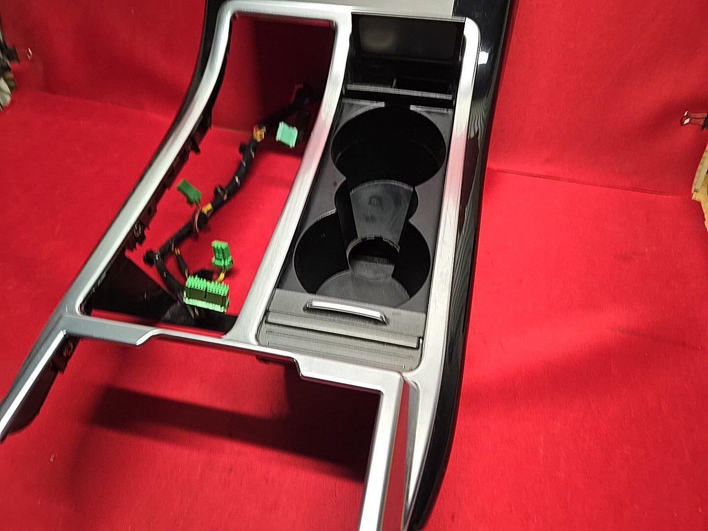 2010 2011 Range Rover SPORT Center Shift Cup Holder Climate Console Bezel