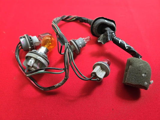 2001-2003 Acura MDX Left or Right Tail Light Lamp Halogen -SOCKET WIRING HARNESS